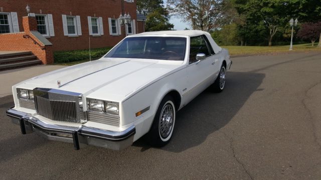 1983 Oldsmobile Toronado - photo 2