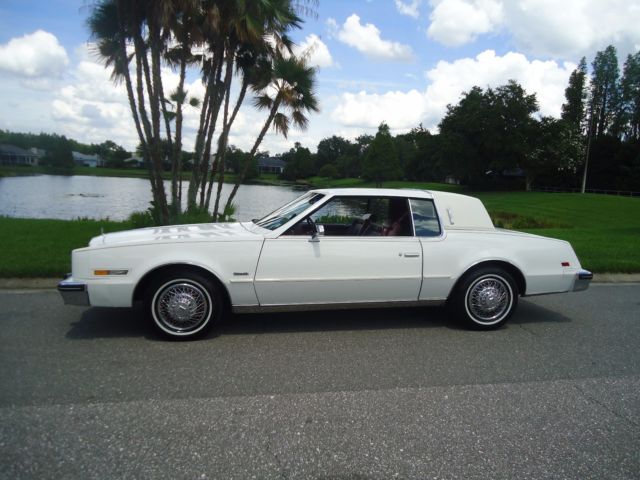 1983 TORONADO -42,084 ACTUAL MILES -SHOWROOM CONDITION - STILL LOOKS LIKE NEW 1983 Oldsmobile Toronado