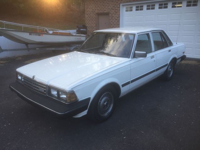 1983 Toyota Cressida Luxury Sedan 4-Door 2.8L 1983 Toyota Cressida