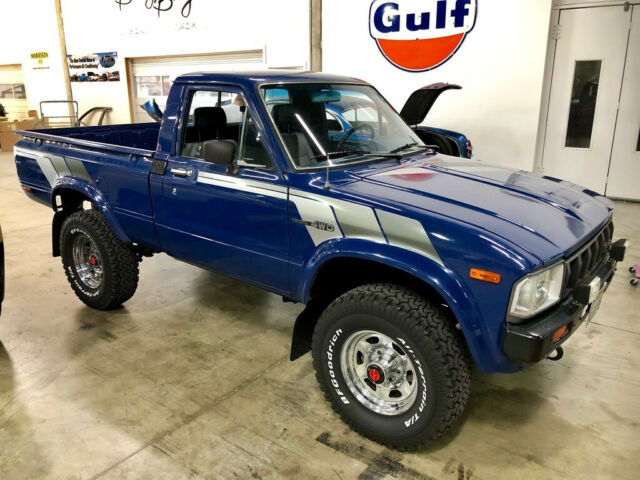 1983 Toyota 4WD pickup truck - photo 2