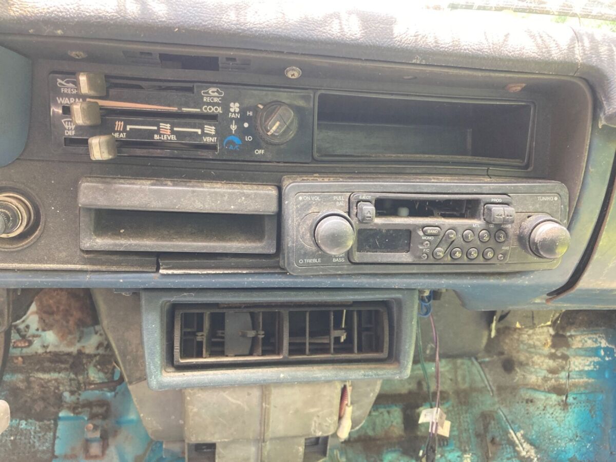 1983 Toyota Hilux - photo 9