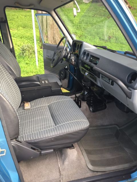 1983 Toyota Land Cruiser FJ60 - photo 11