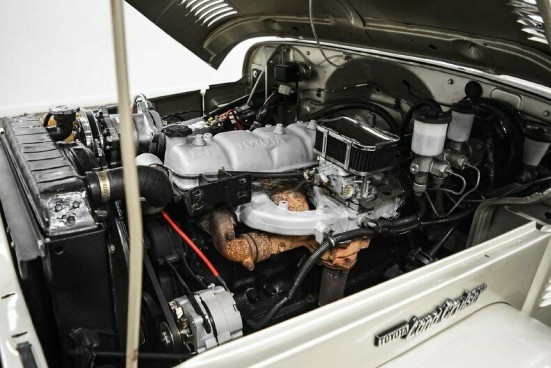 1983 Toyota Land Cruiser FJ40 - photo 11