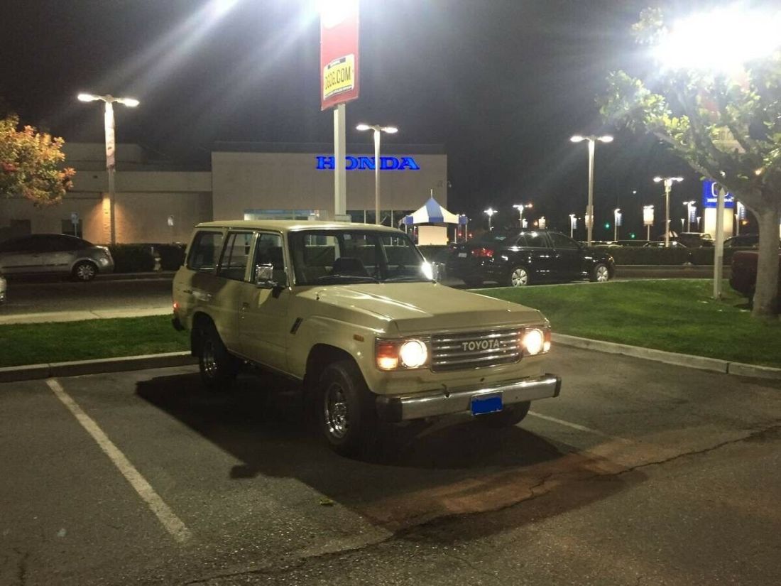 1983 Toyota Land Cruiser SUV Brown 4WD Manual FJ60 1983 Toyota Land Cruiser FJ60