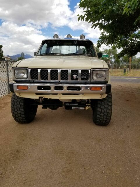1983 Toyota Pickup - photo 3