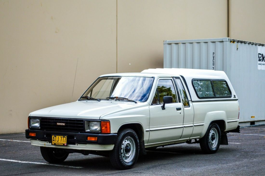 1983 Toyota Pickup ~ 2WD ~ 89K MILES - photo 2