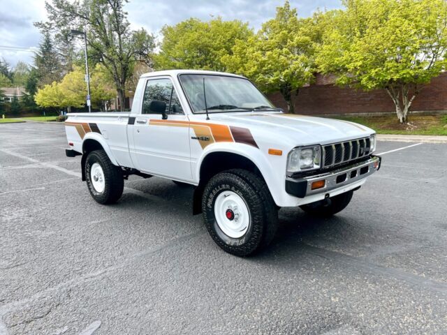 1983 Toyota Pickup - photo 2
