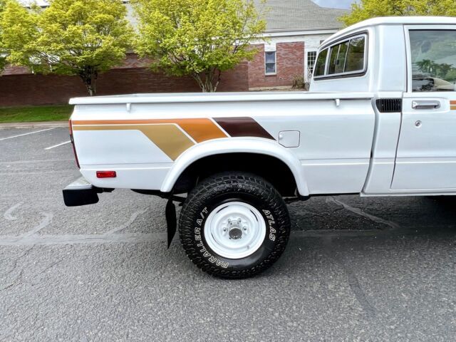 1983 Toyota Pickup - photo 9