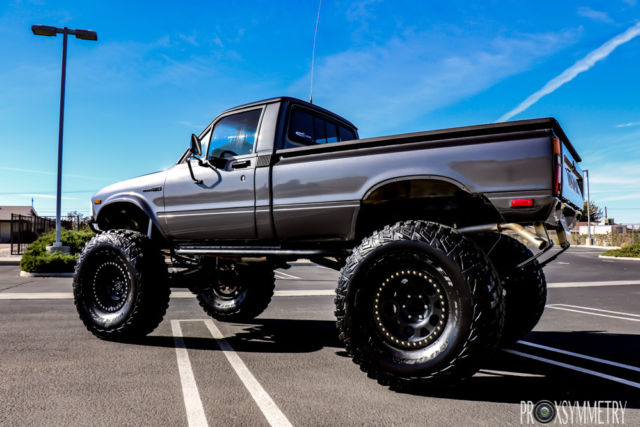 1983 Toyota SR5 Pickup SR5 - photo 4