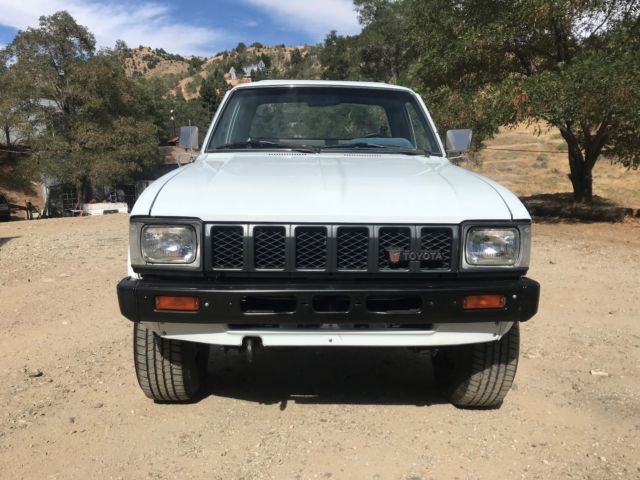 1983 Toyota Pickup pickup - photo 5
