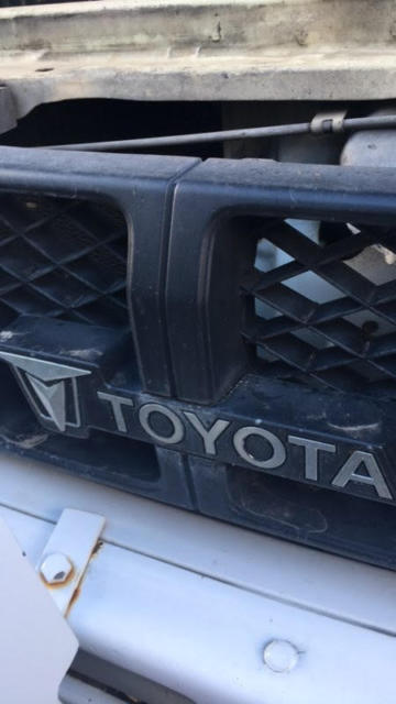 1983 Toyota Tacoma sr5 - photo 4