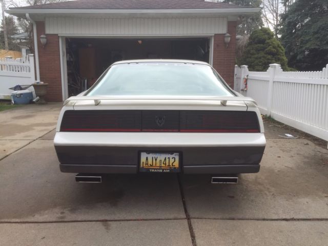 1983 Pontiac Trans Am Coupe - photo 3