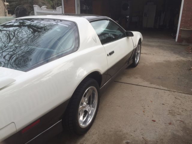 1983 Pontiac Trans Am Coupe - photo 4