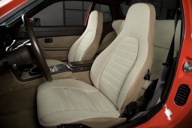 1983 Porsche 944 Base Coupe 2-Door - photo 4
