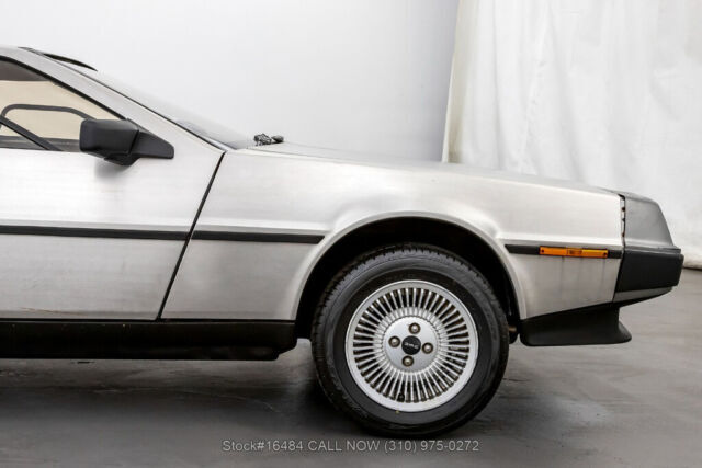 1983 DeLorean DMC-12 - photo 11