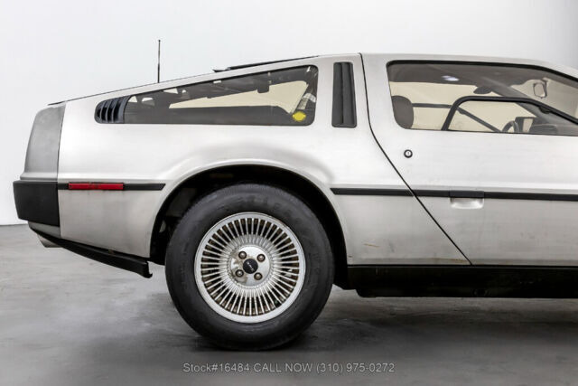 1983 DeLorean DMC-12 - photo 12