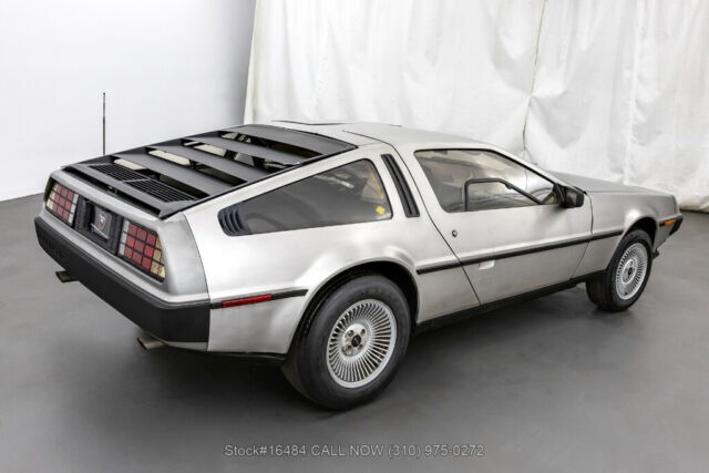 1983 DeLorean DMC-12 - photo 6