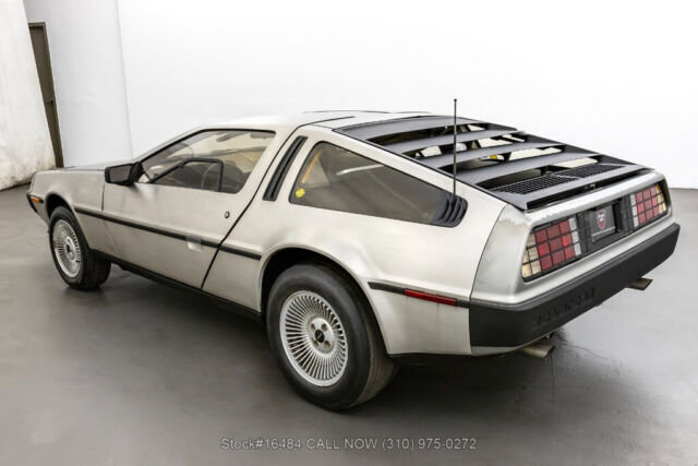 1983 DeLorean DMC-12 - photo 8
