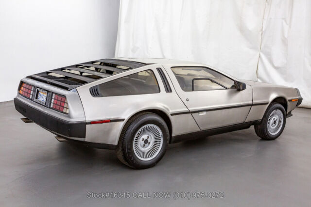 1983 DeLorean DMC-12 - photo 6