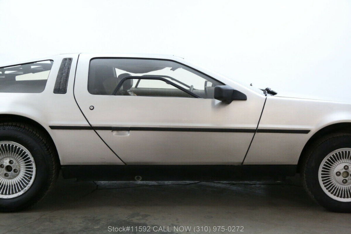 1983 DeLorean DMC-12 - photo 11