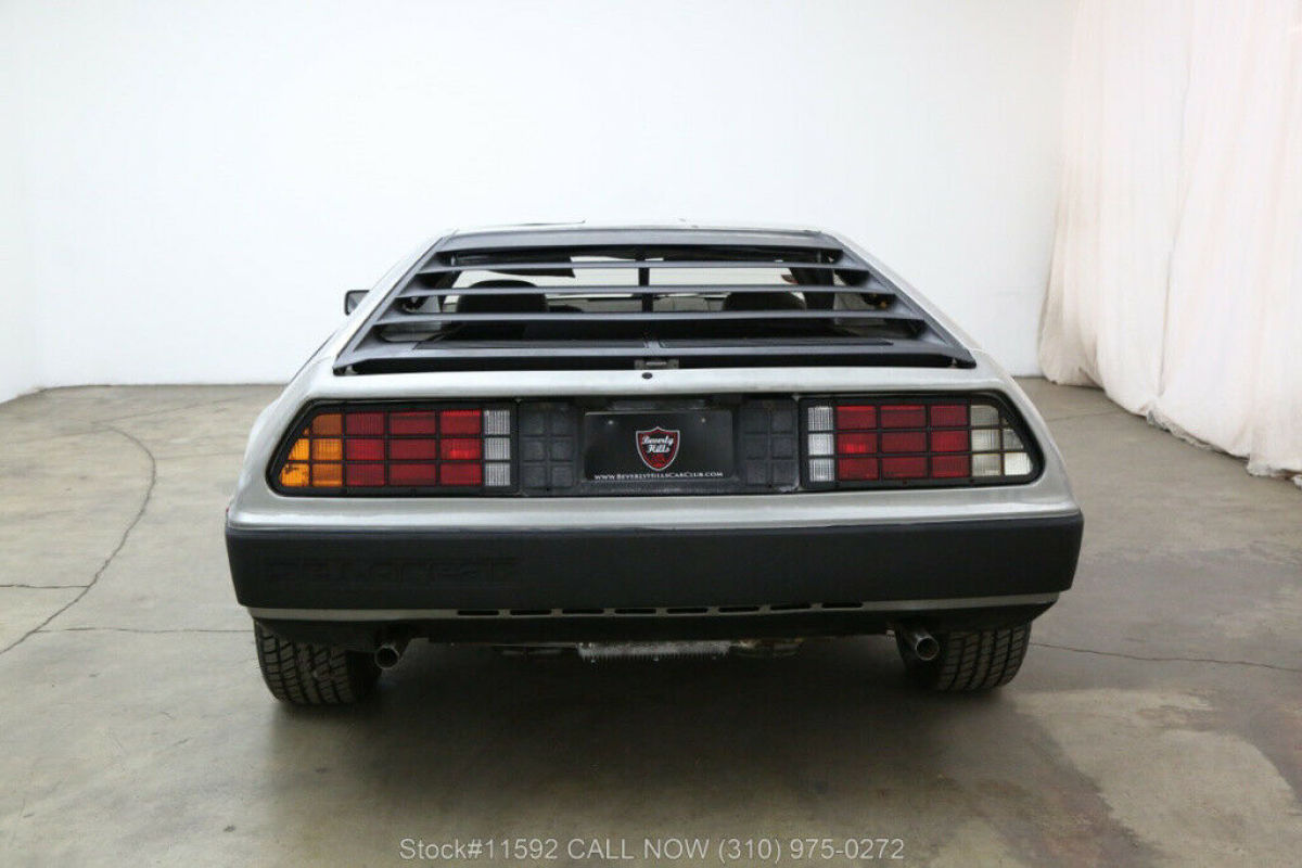 1983 DeLorean DMC-12 - photo 6