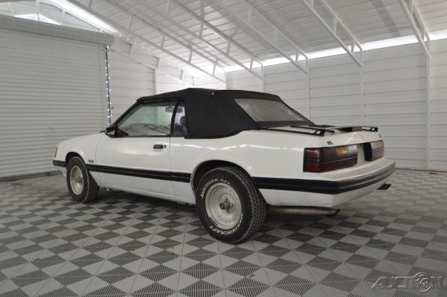1983 Ford Mustang V6 - photo 5
