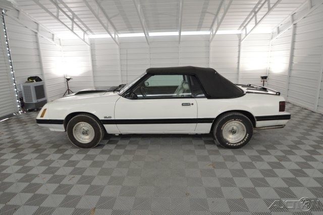 1983 Ford Mustang V6 - photo 6