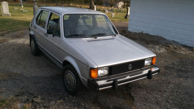 1983 Volkswagen Rabbit LS - photo 3