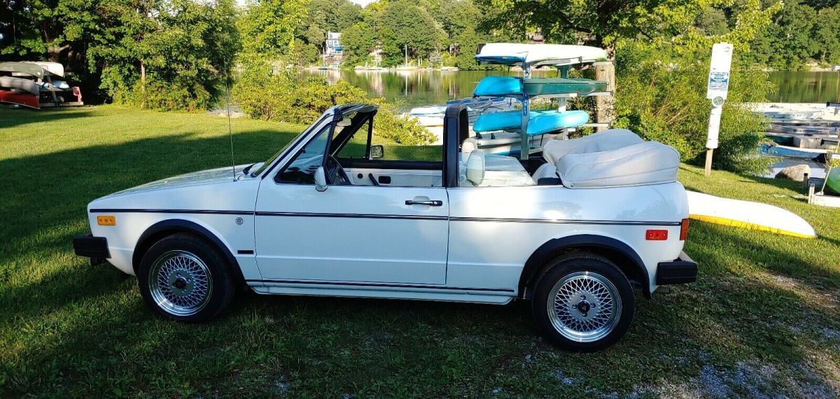 1983 Volkswagen Rabbit Convertible Convertible White FWD Manual DELUXE 1983 Volkswagen Rabbit Convertible DELUXE
