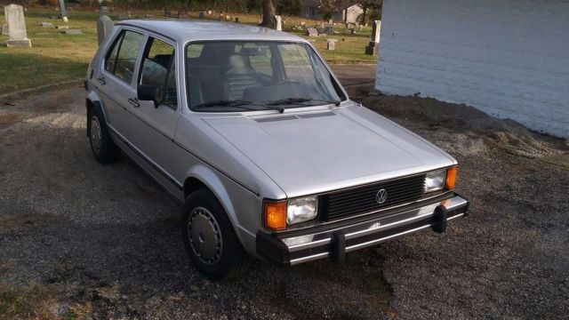 1983 Volkswagen Rabbit LS - photo 2
