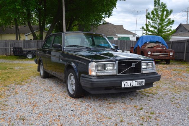 1983 Volvo 240 - photo 2