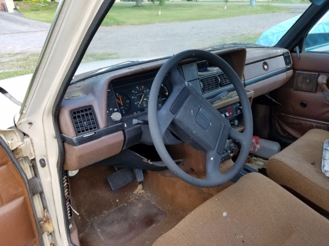 1983 Volvo 240 - photo 5