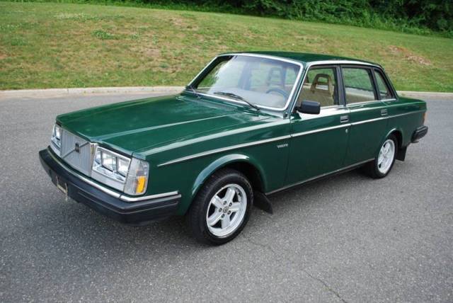 1983 Volvo 240 DL 4dr Sedan 1983 Volvo 240 DL 4dr Sedan