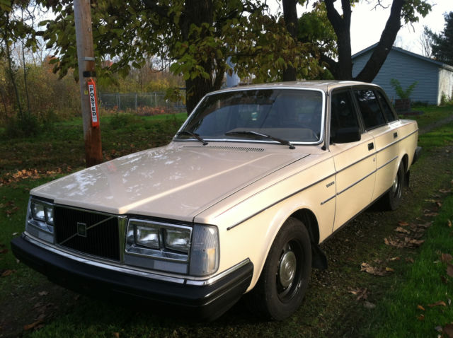 1983 Volvo 240 DL