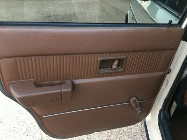1983 Volvo 240 DL - photo 10