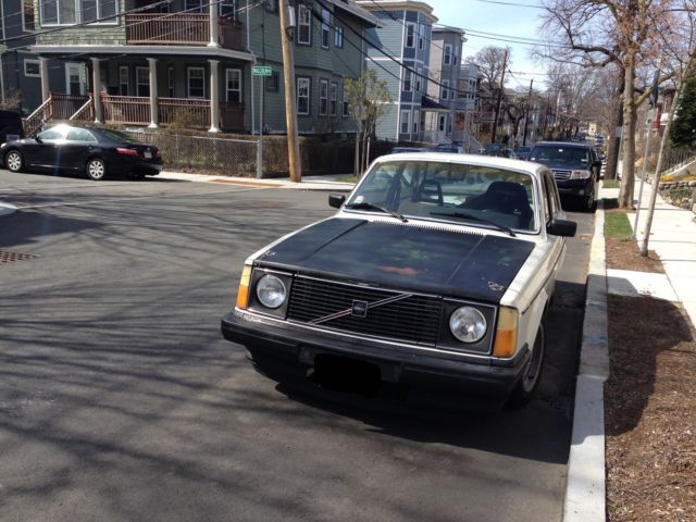 1983 Volvo 240 242 DL - photo 2