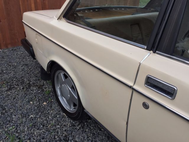 1983 Volvo 240 DL - photo 10