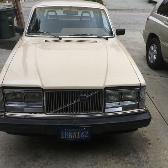 1983 Volvo 242