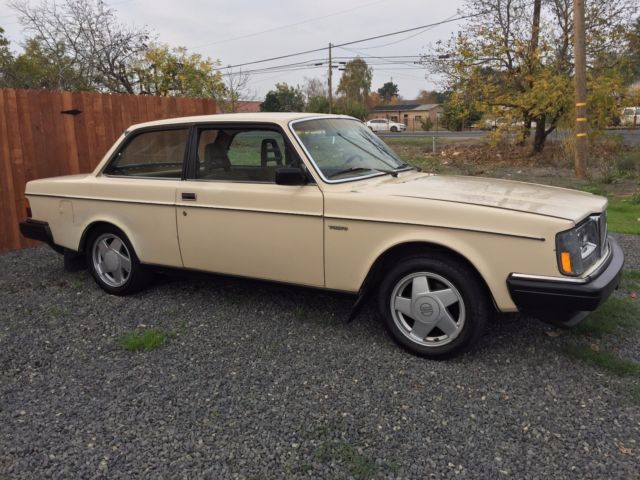 1983 Volvo 240 DL - photo 3