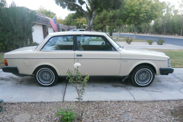 1983 Volvo 240 DL - photo 9