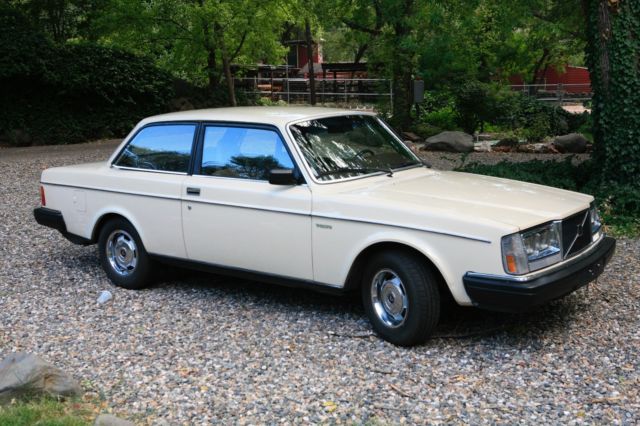 1983 Volvo 240 DL - photo 2