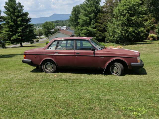 1983 Volvo 240 DL - photo 3
