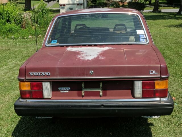 1983 Volvo 240 DL - photo 6