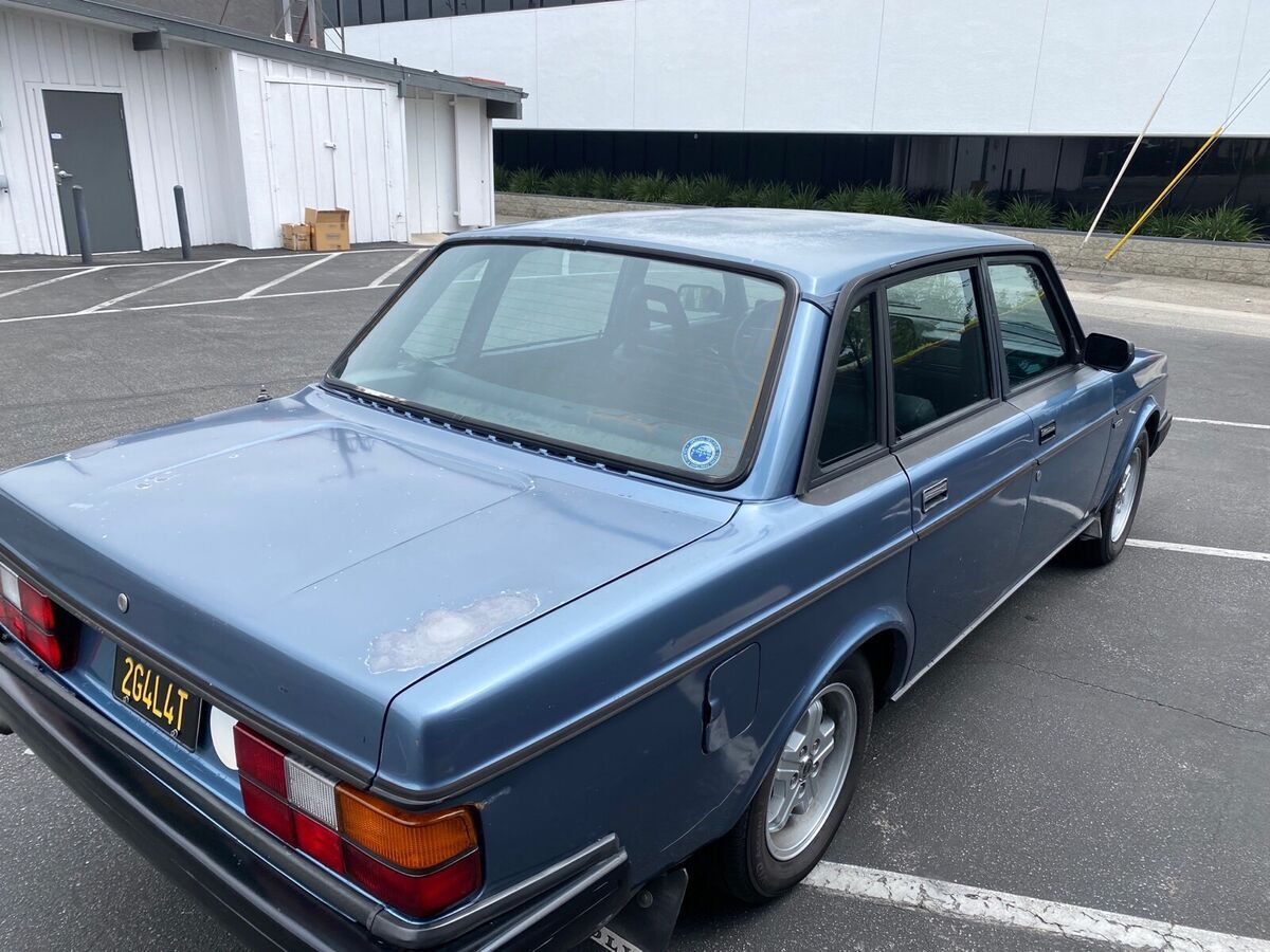 1983 Volvo 240 - photo 12