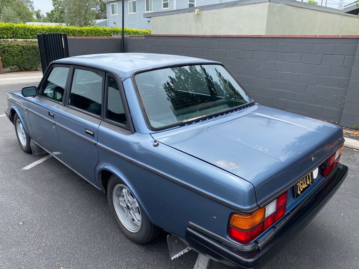 1983 Volvo 240 - photo 13