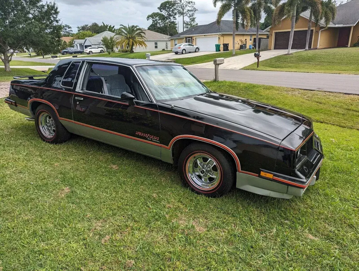 1983 W40 Hurst Oldsmobile Cutlass Black RWD Automatic 1983 Oldsmobile Cutlass