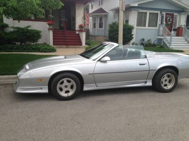 1985 Chevrolet Camaro Z28 - photo 2