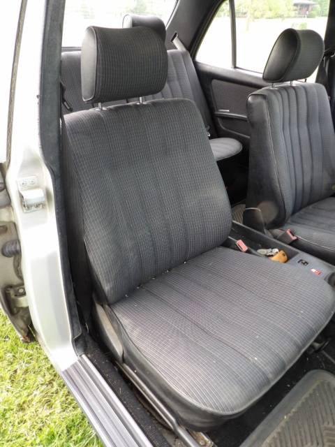1984 Mercedes-Benz 240D - photo 11