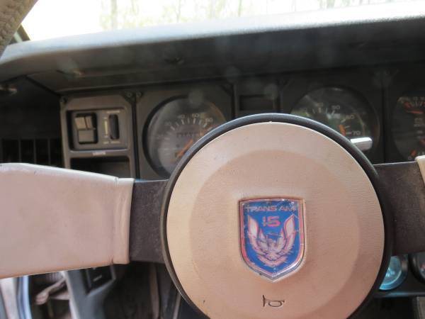 1984 Pontiac Trans Am 2 DOOR COUPE - photo 6
