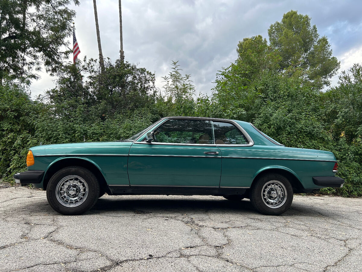 1984 Mercedes-Benz 300-Series CDT - photo 4